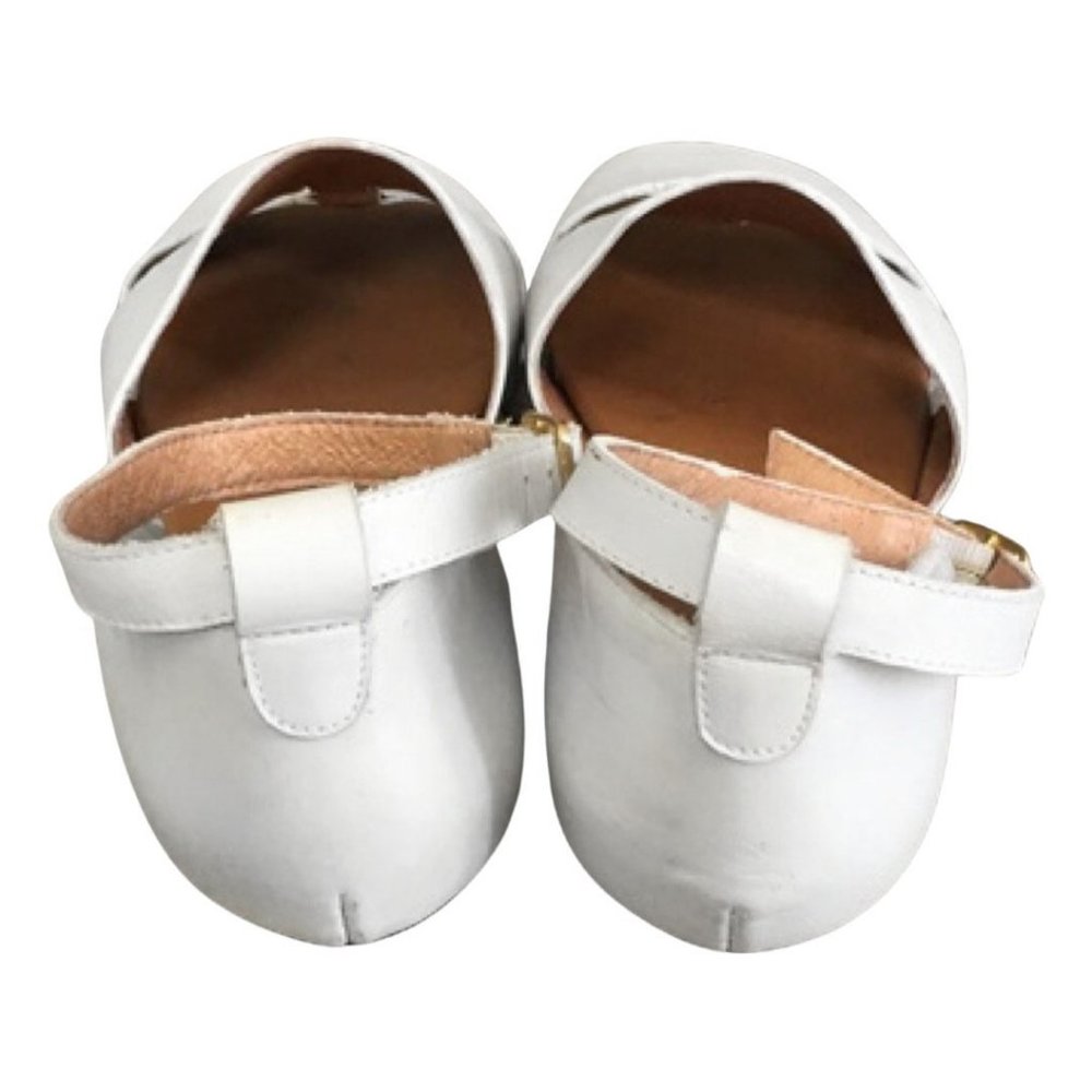 Handmade White Ankle Strap Summer Sandals - Picture 3 of 8